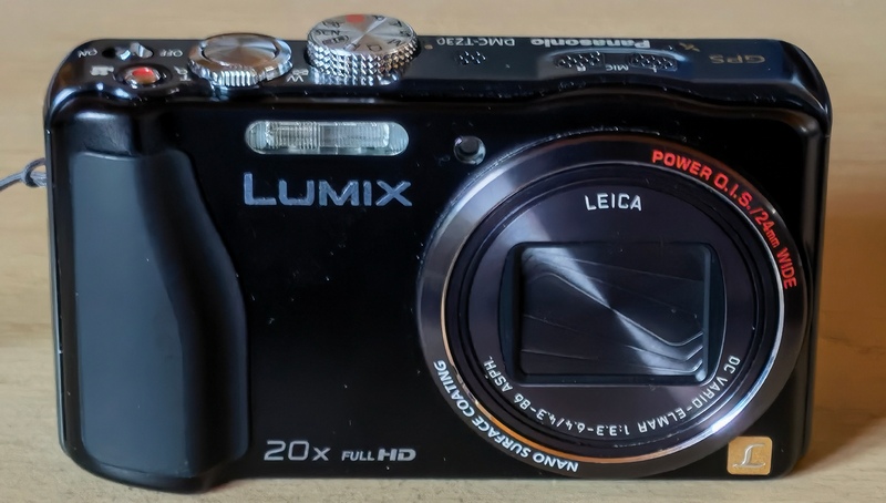 Compact Camera / Bridge Camera